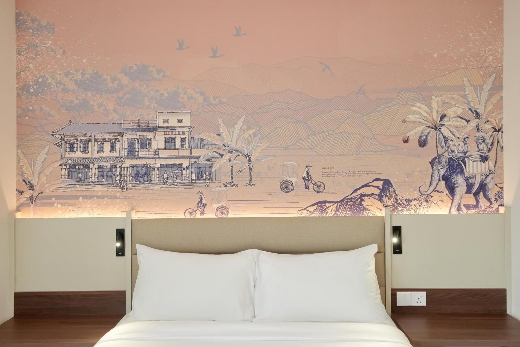Deluxe Queen Room